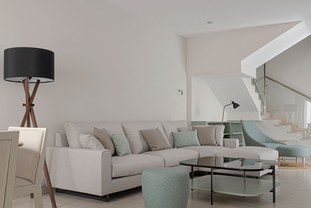 Proyecto de interiorismo Vivienda Extremadura plano sofá y mesa salón Proyecto de interiorismo Vivienda Extremadura plano sofá y mesa salón